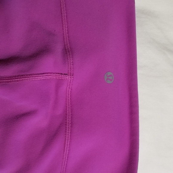 Rare Reversible Legging - Picture 3 of 5